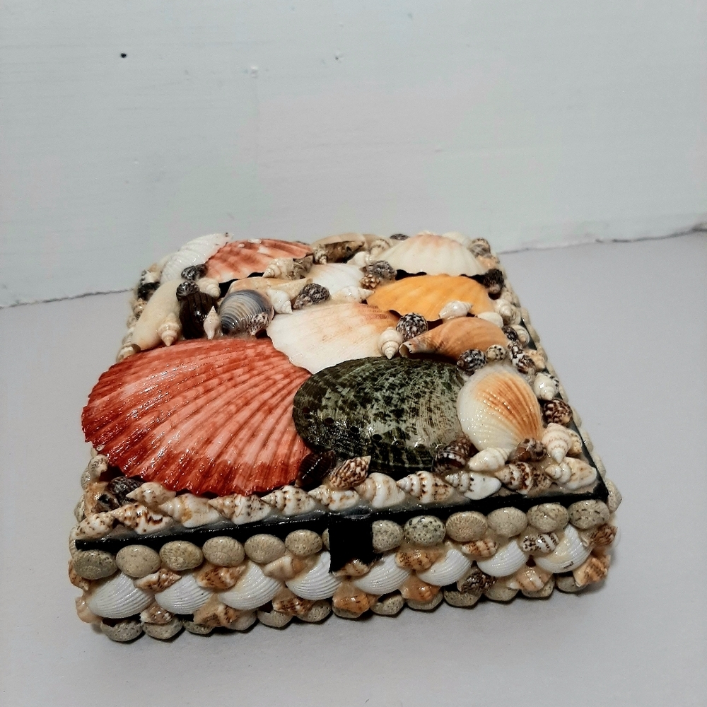 Seashell Decor Box Perfect Condition. - Picture 6 of 7